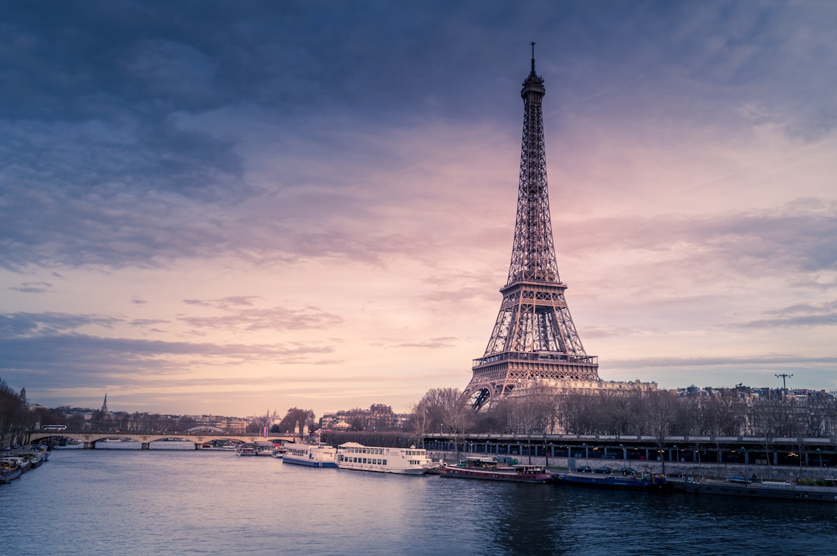 Vista turística: Paris & Vale do Loire